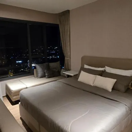 Once 25Th Floor With Sea View Apartment